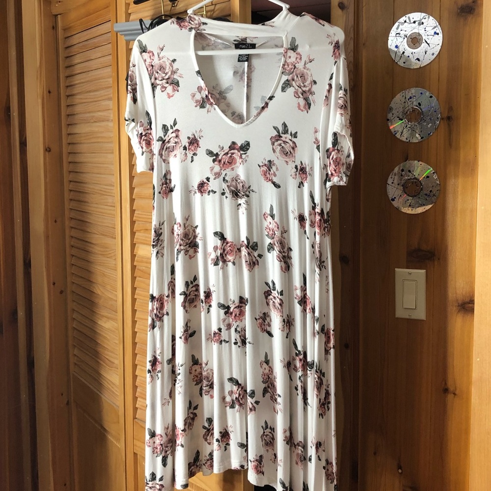 Rue21 White Floral Dress